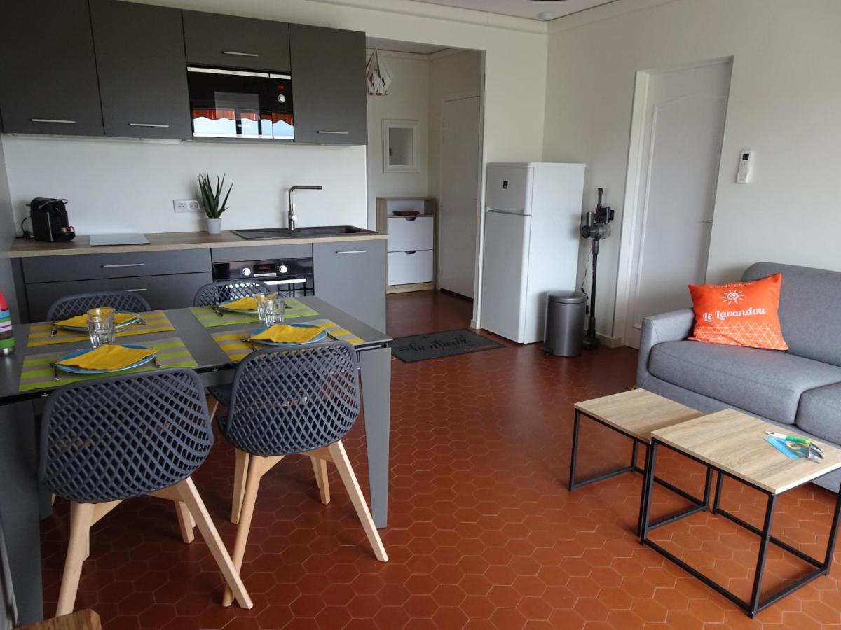 T3 150 M De La Plage, Climatisation, Piscine Et Parking Privatif - Le Lavandou Luaran gambar