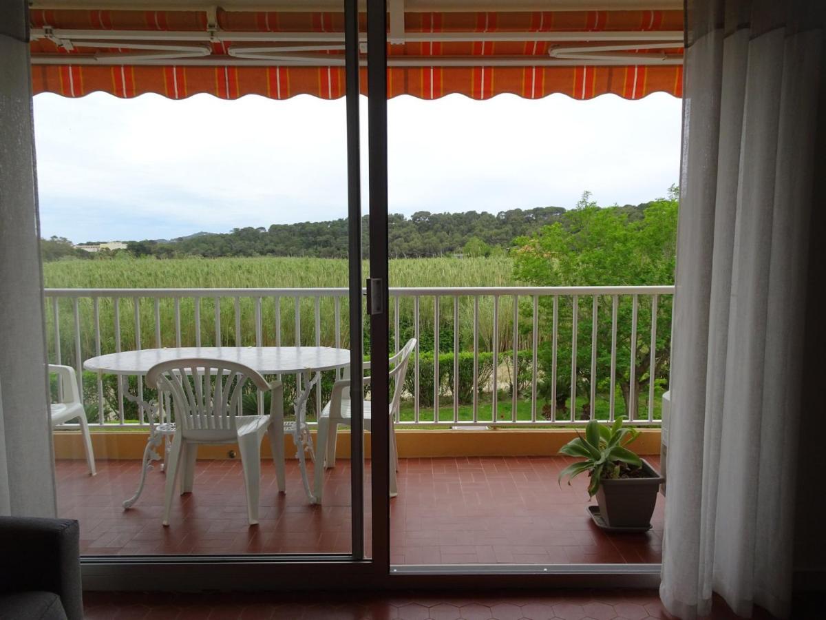 T3 150 M De La Plage, Climatisation, Piscine Et Parking Privatif - Le Lavandou Luaran gambar
