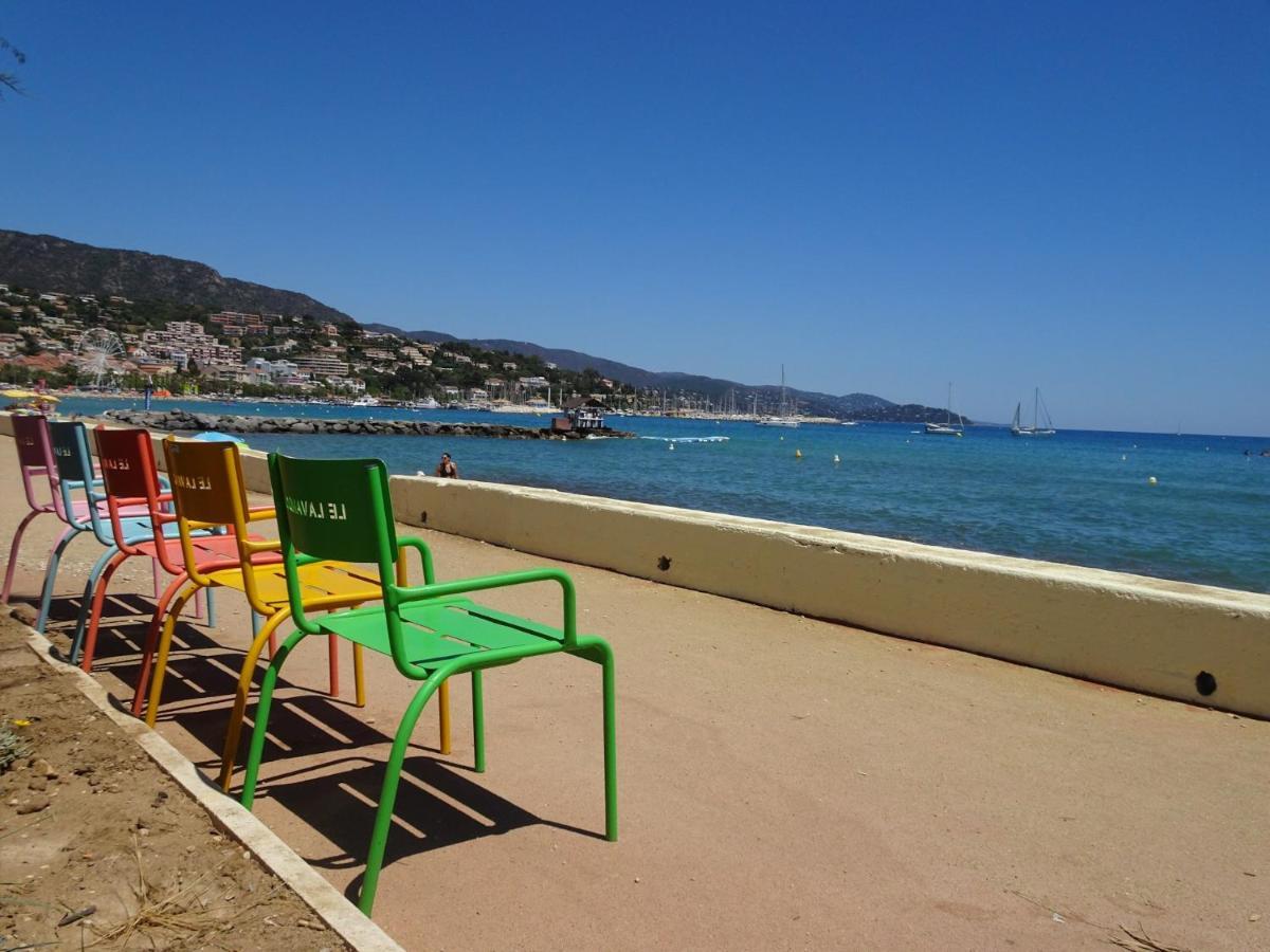 T3 150 M De La Plage, Climatisation, Piscine Et Parking Privatif - Le Lavandou Luaran gambar